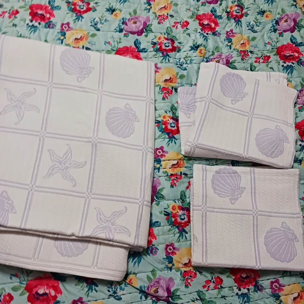 Quilt Bedding Shams Cream Blue Ocean Seashells Queen Bay Colony